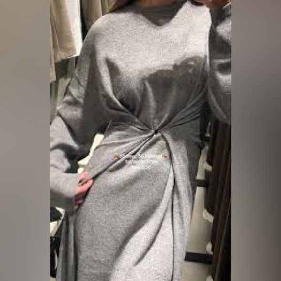 NWT. Zara Gray Wool Blend Knit Buttoned Multi-positional Midi Dress. Size L. - Picture 9 of 15